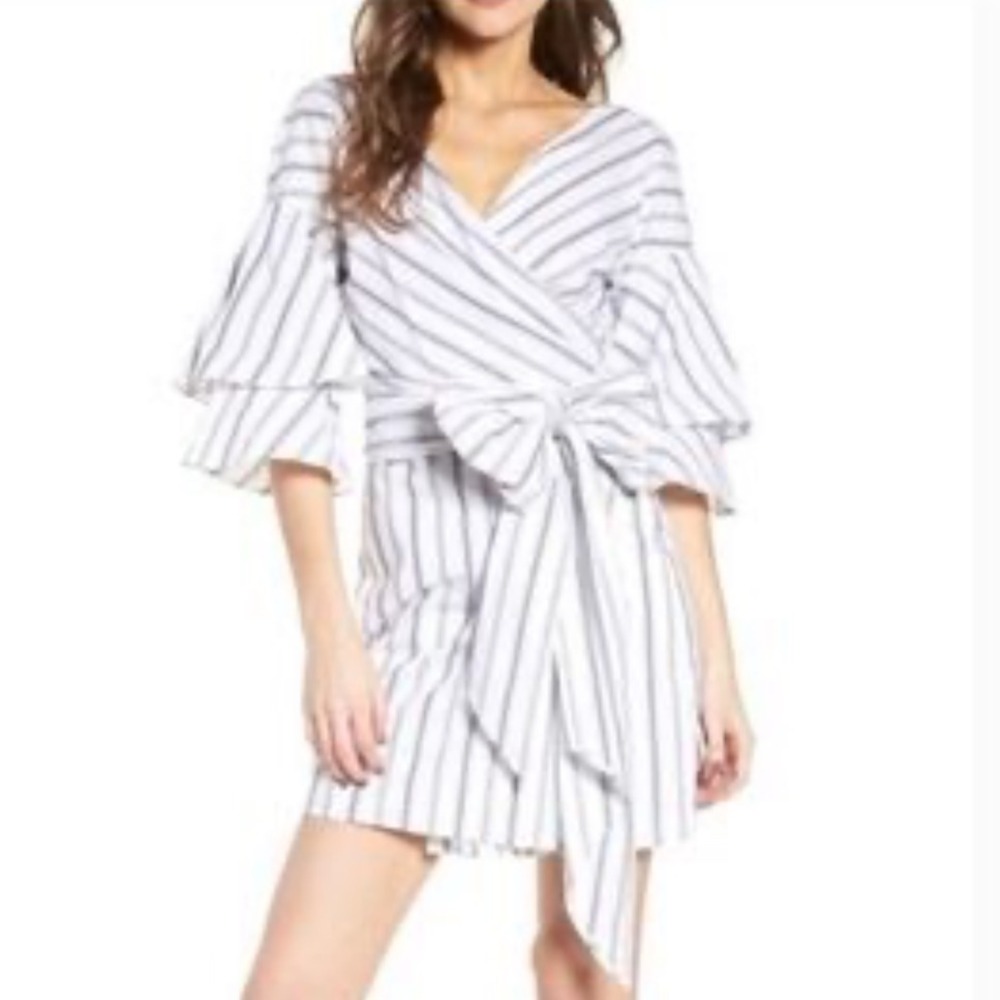WAYF Beach Beckett Wrap Around Dress White & Blue Women's Size‎ Medium